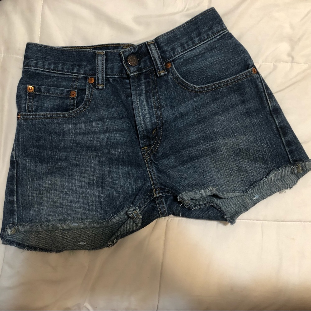 Vintage Levi’s 505 denim shorts